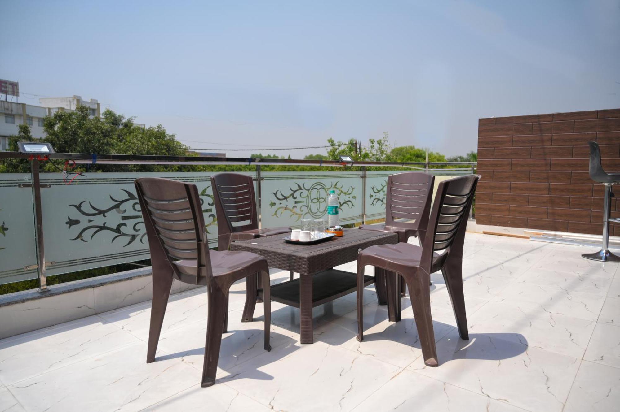 Hotel Starlight Meerut Ngoại thất bức ảnh
