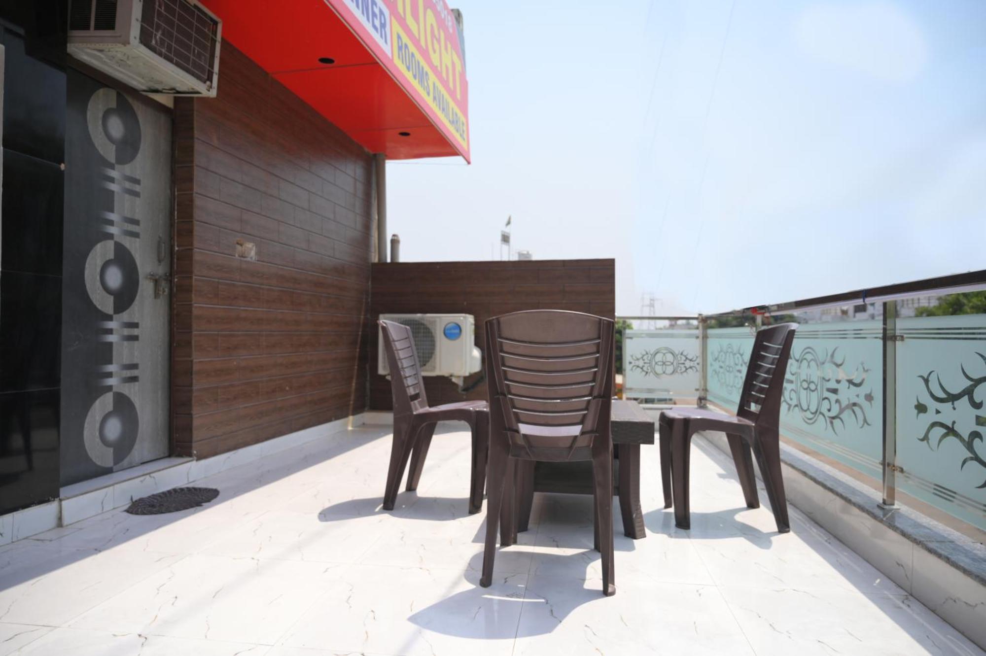 Hotel Starlight Meerut Ngoại thất bức ảnh