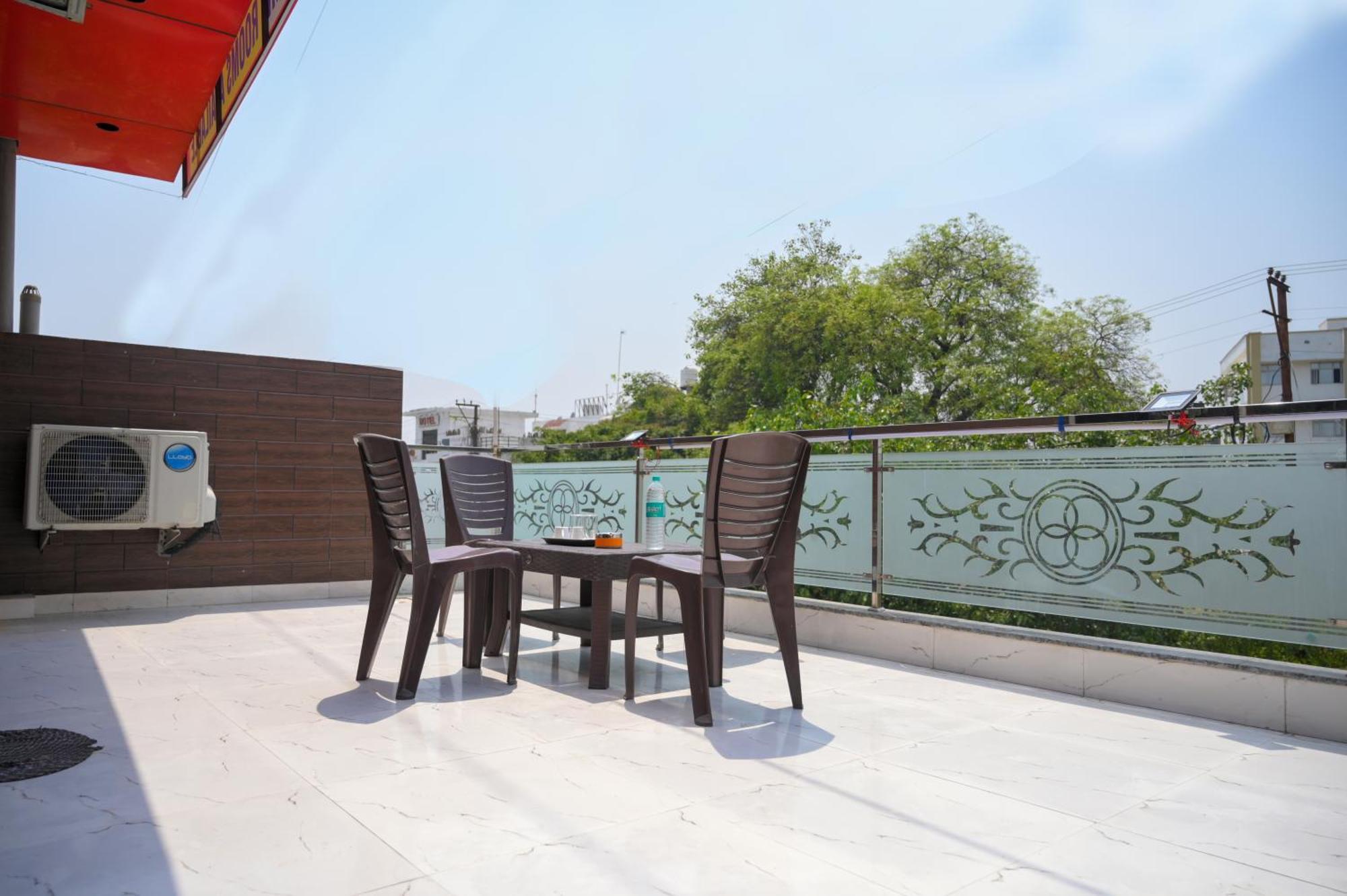 Hotel Starlight Meerut Ngoại thất bức ảnh