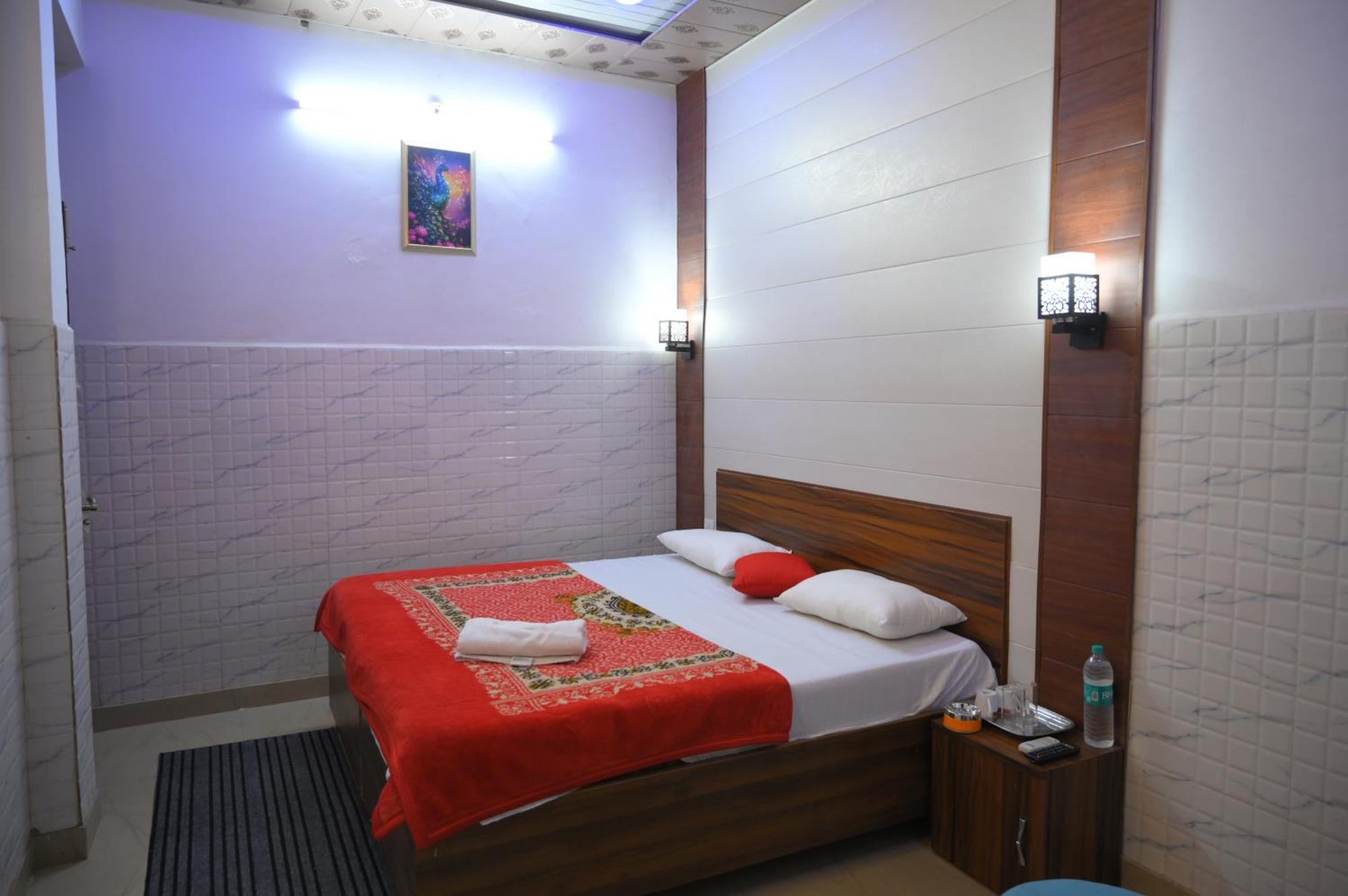Hotel Starlight Meerut Ngoại thất bức ảnh