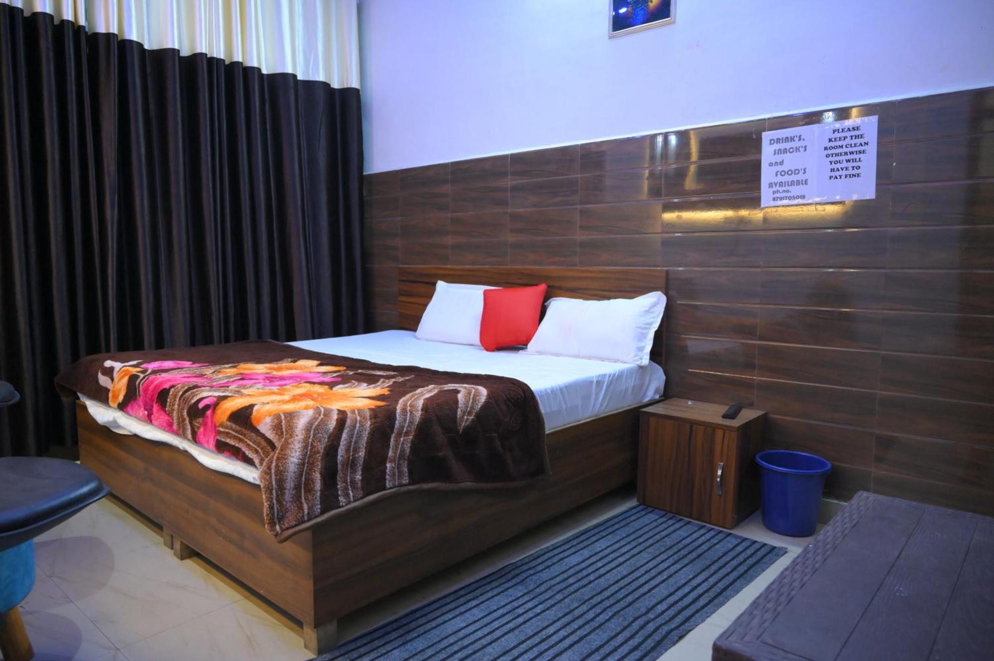 Hotel Starlight Meerut Ngoại thất bức ảnh
